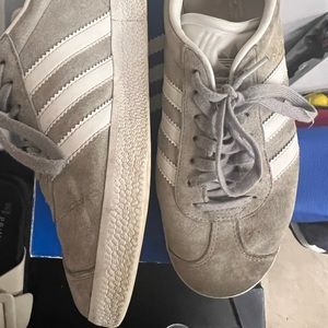 Adidas light gray suede